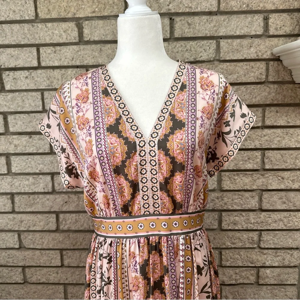 Nwt Gal Meets Glam Stunning Floral Dress Size 8 - Picture 5 of 14